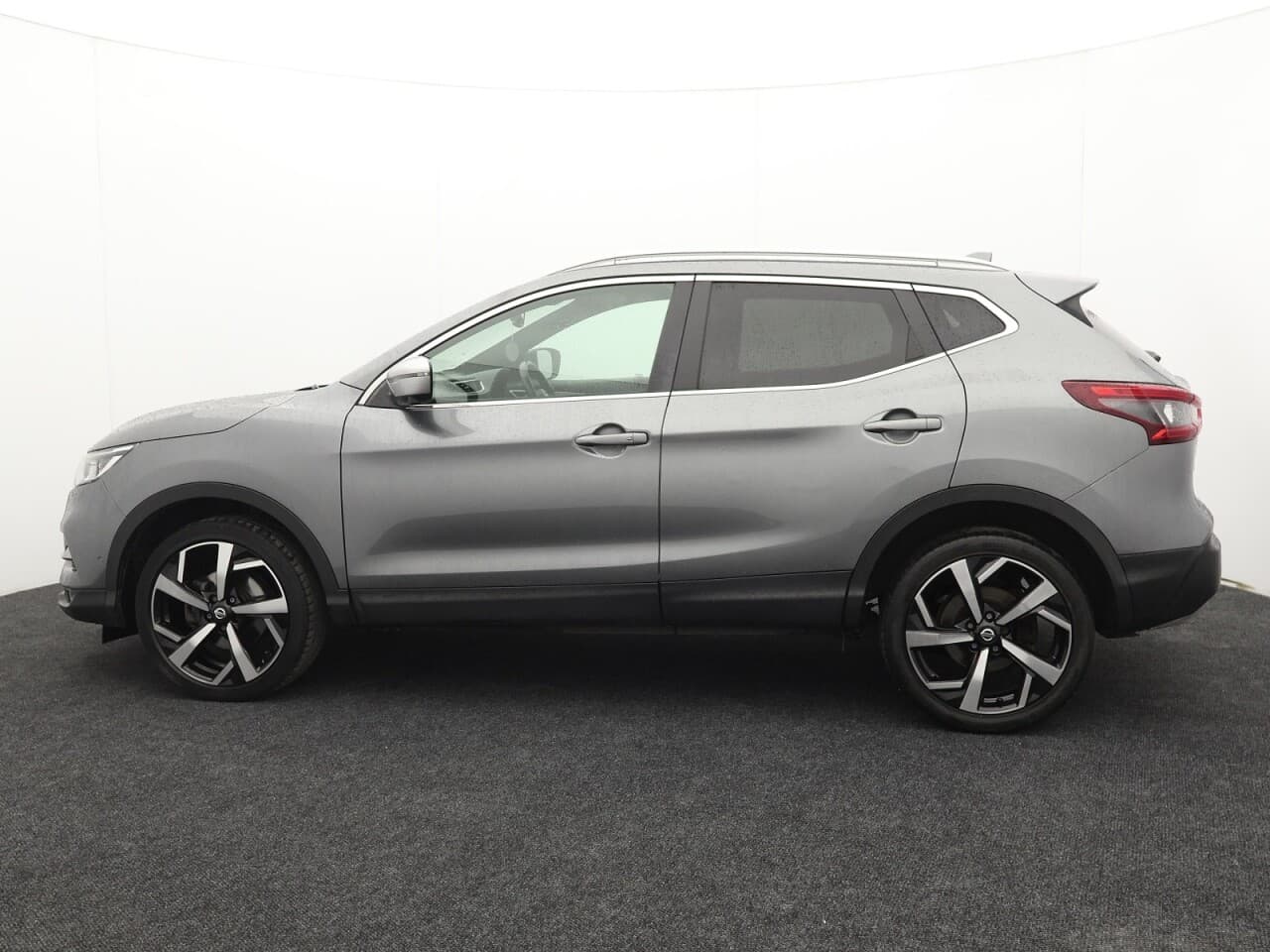 Nissan Qashqai 1.3 DIG-T Tekna+ — image 10