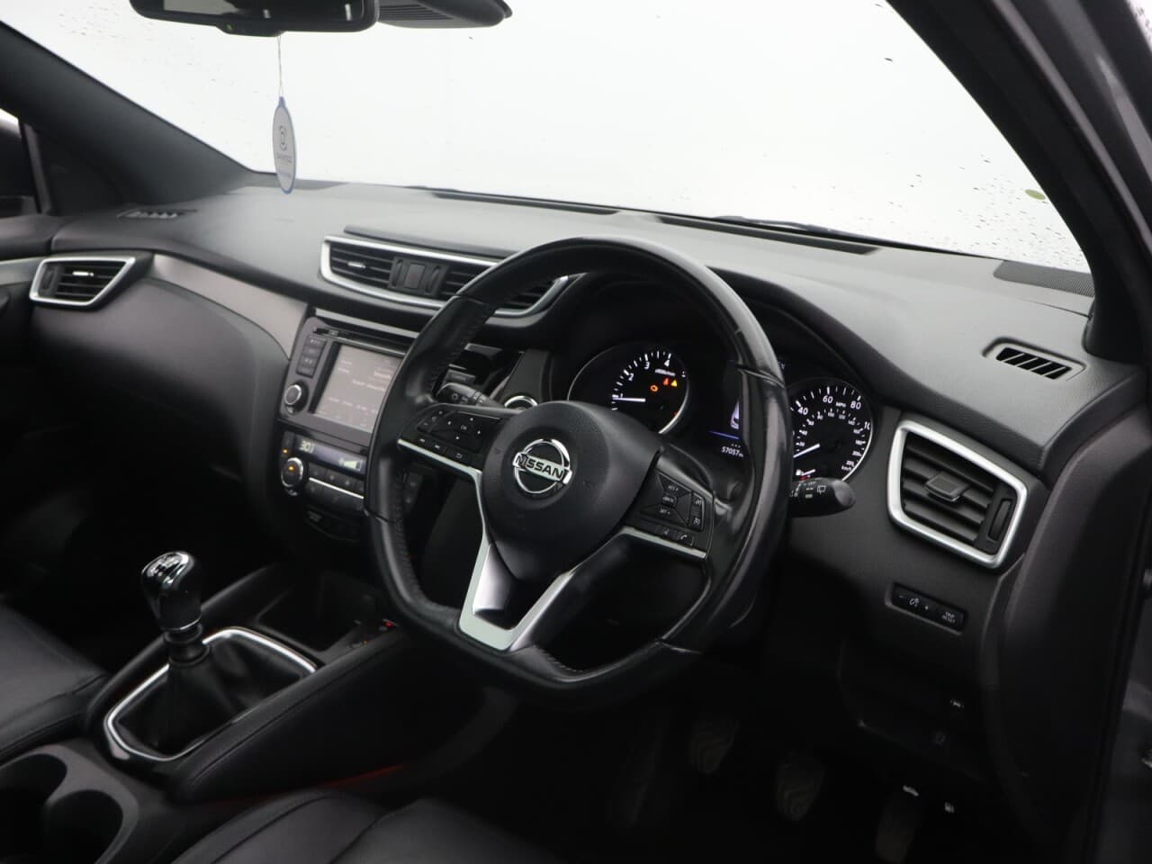 Nissan Qashqai 1.3 DIG-T Tekna+ — image 14