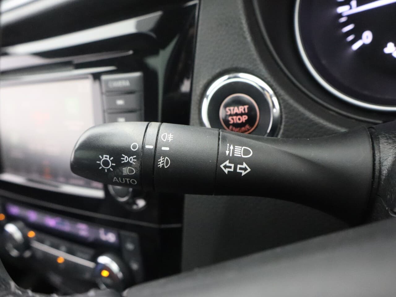 Nissan Qashqai 1.3 DIG-T Tekna+ — image 35