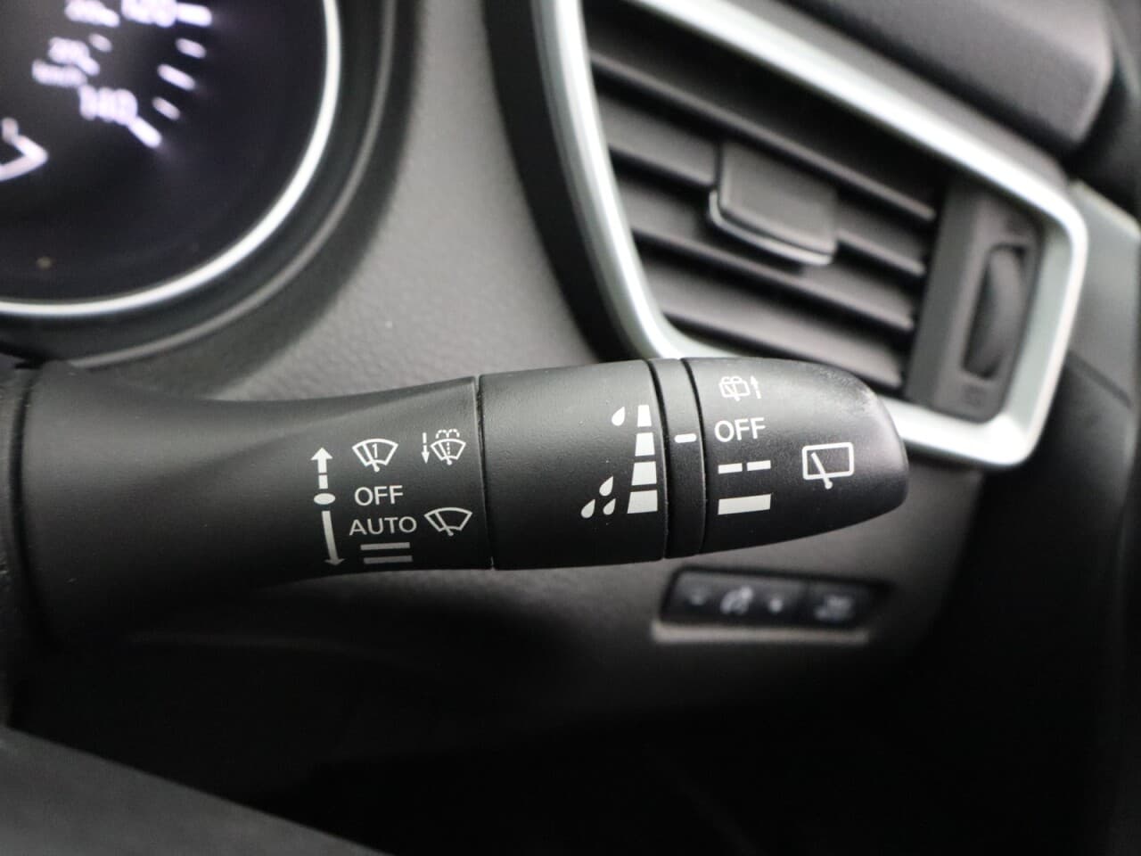 Nissan Qashqai 1.3 DIG-T Tekna+ — image 36