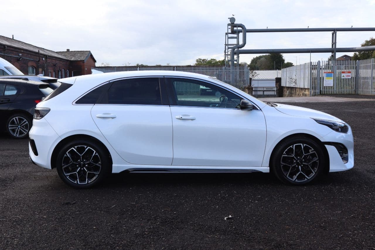 Kia Ceed 1.5 T-GDi GT-Line — image 10