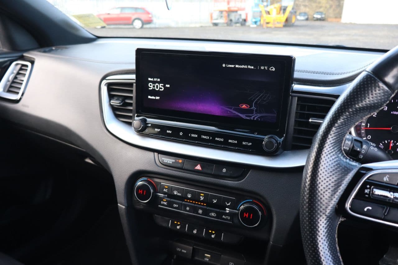 Kia Ceed 1.5 T-GDi GT-Line — image 20