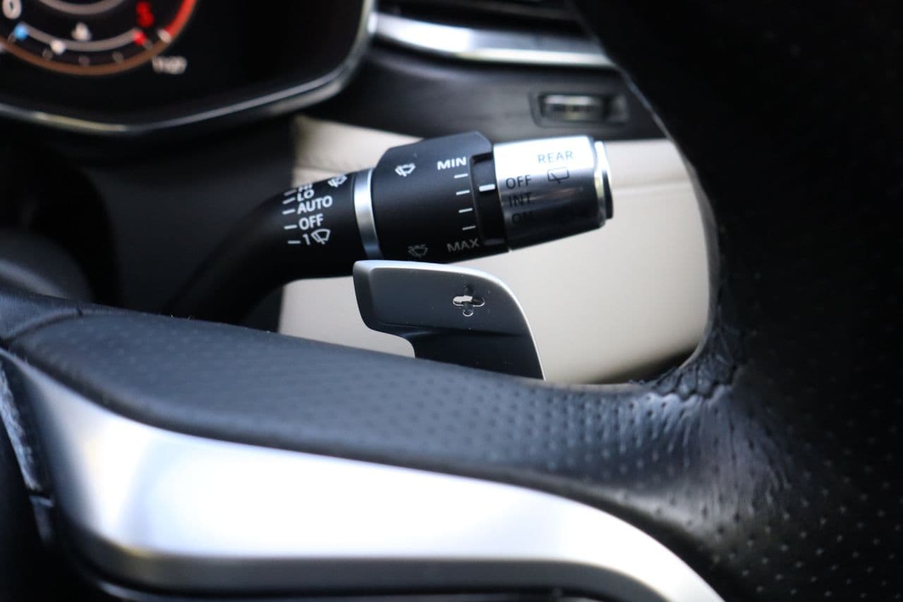 Jaguar F-Pace 2.0 D200 MHEV R-Dynamic HSE — image 39