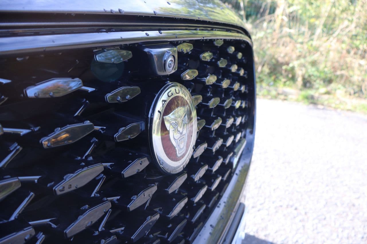 Jaguar F-Pace 2.0 D200 MHEV R-Dynamic HSE — image 59