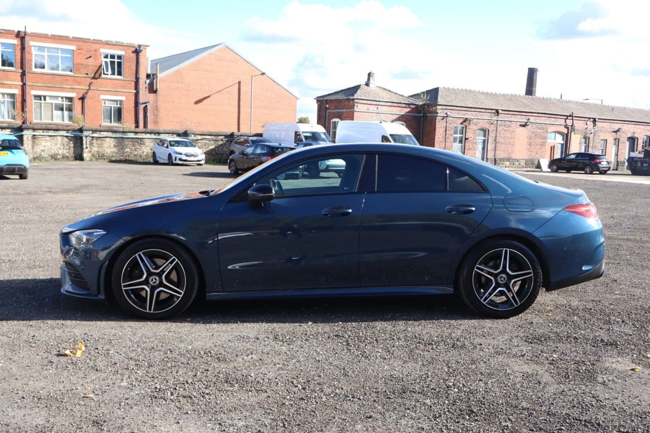 Mercedes-Benz Cla 1.3 CLA200 AMG Line (Executive) — image 11