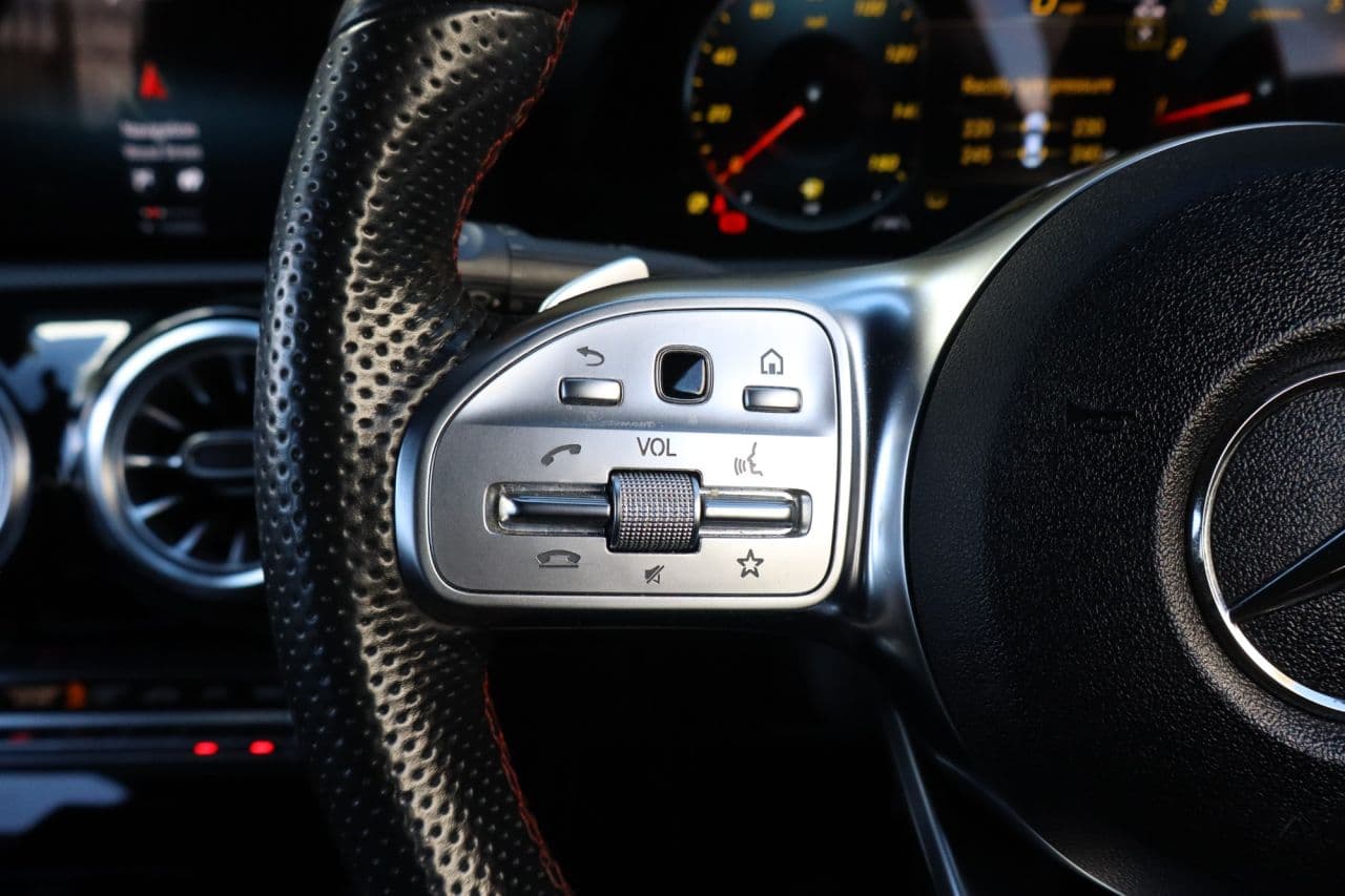 Mercedes-Benz Cla 1.3 CLA200 AMG Line (Executive) — image 18