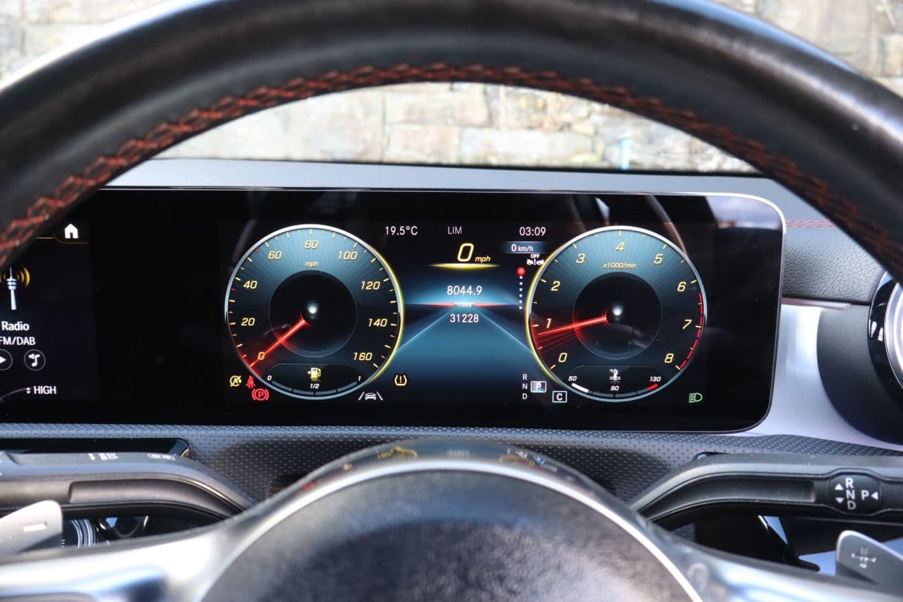 Mercedes-Benz Cla 1.3 CLA200 AMG Line (Executive) — image 20