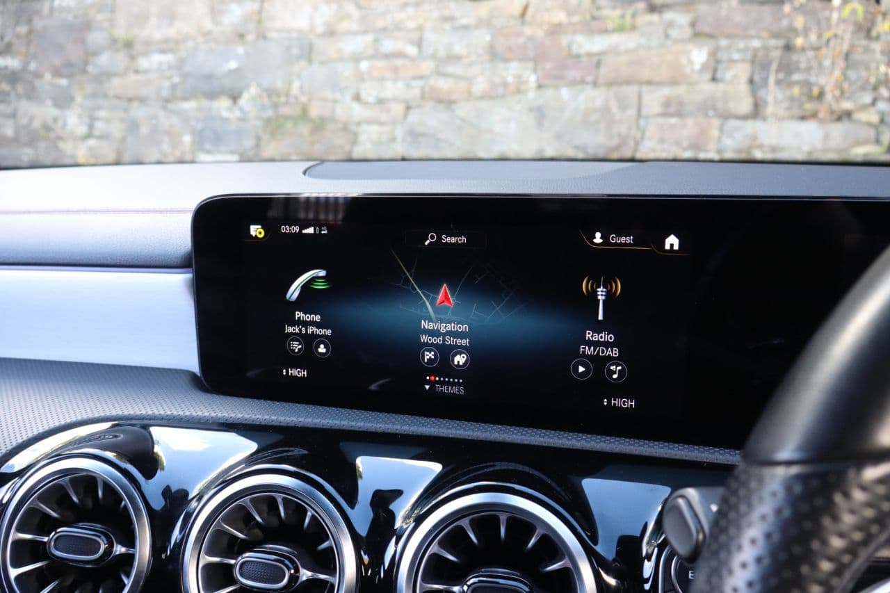 Mercedes-Benz Cla 1.3 CLA200 AMG Line (Executive) — image 29