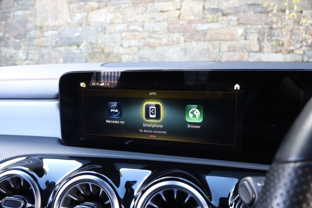 Mercedes-Benz Cla 1.3 CLA200 AMG Line (Executive) — image 37