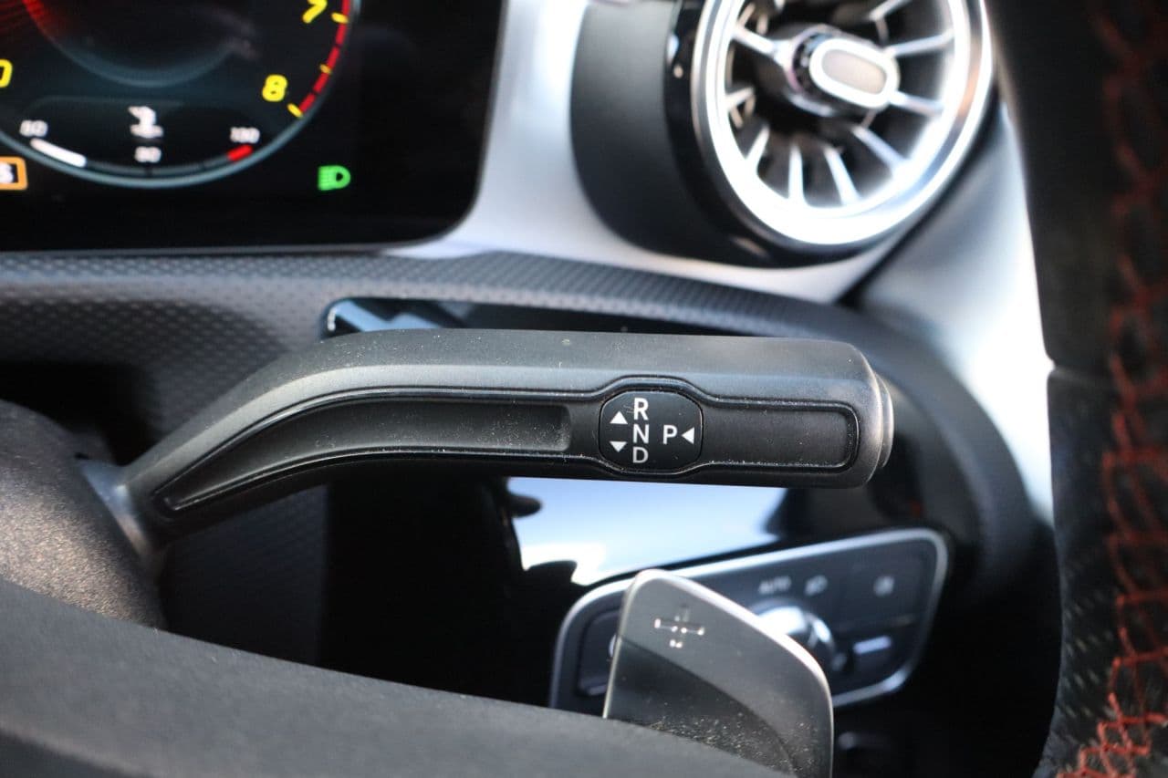 Mercedes-Benz Cla 1.3 CLA200 AMG Line (Executive) — image 41