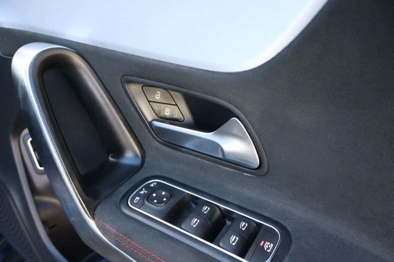 Mercedes-Benz Cla 1.3 CLA200 AMG Line (Executive) — image 53