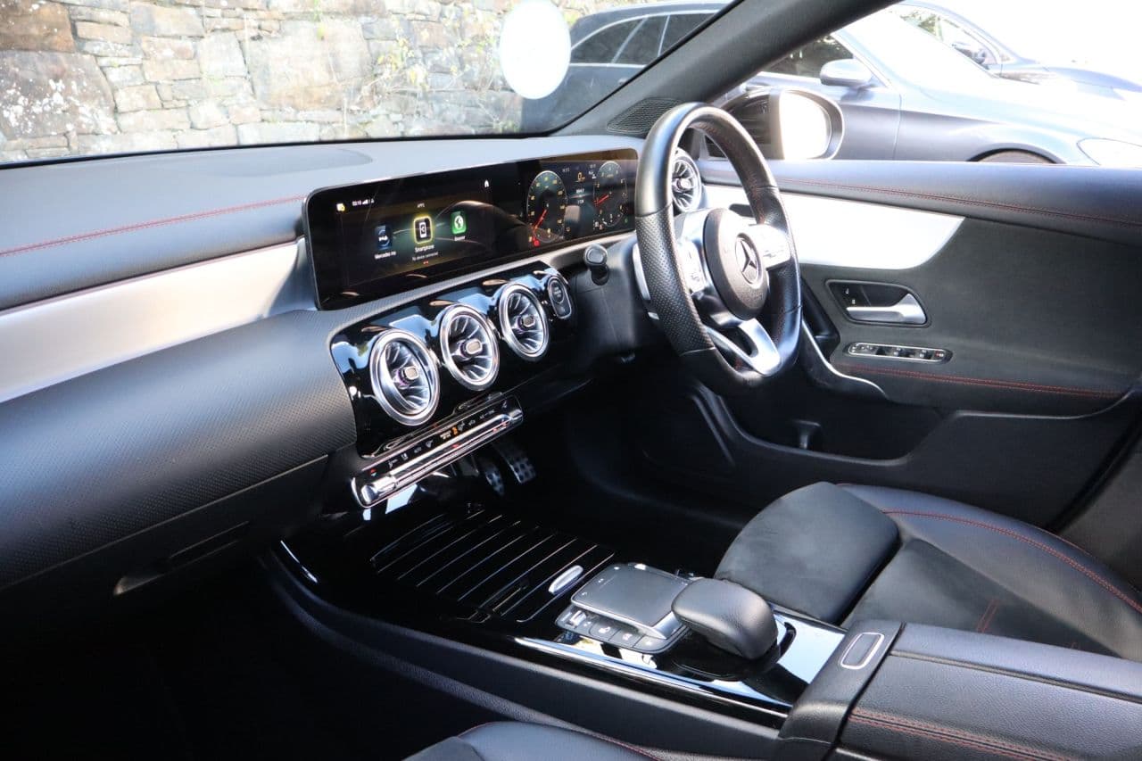 Mercedes-Benz Cla 1.3 CLA200 AMG Line (Executive) — image 45