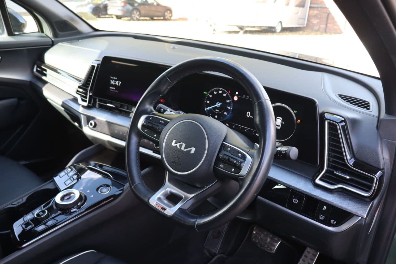 Kia Sportage 1.6 h T-GDi GT-Line S — image 15