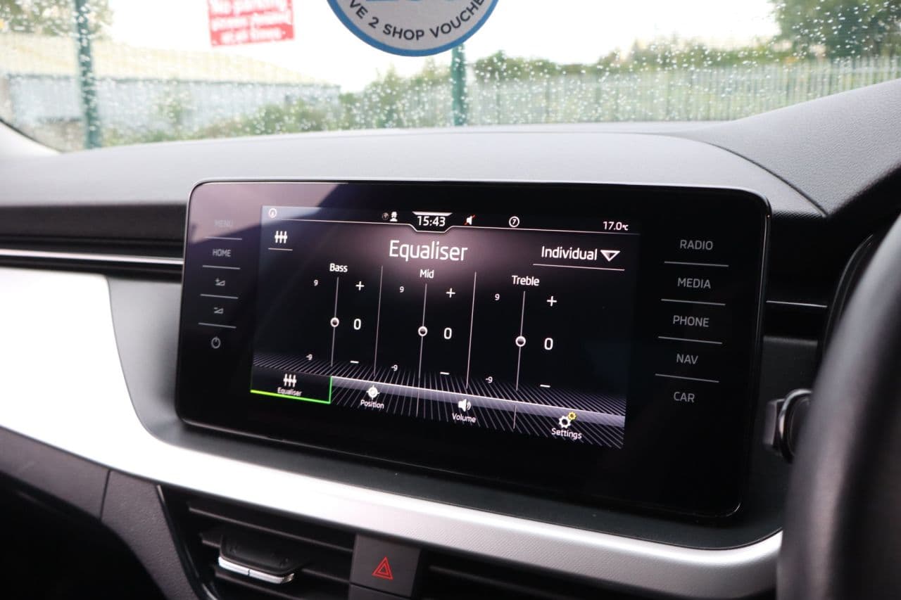 Skoda Kamiq 1.0 TSI SE Drive — image 35