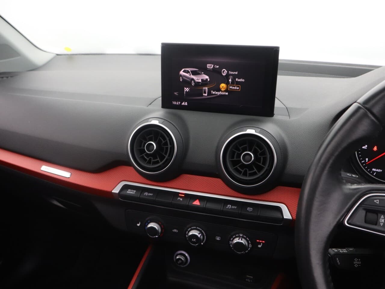 Audi Q2 1.5 TFSI CoD 35 Sport (Pan Roof Comfort+Sound) — image 22