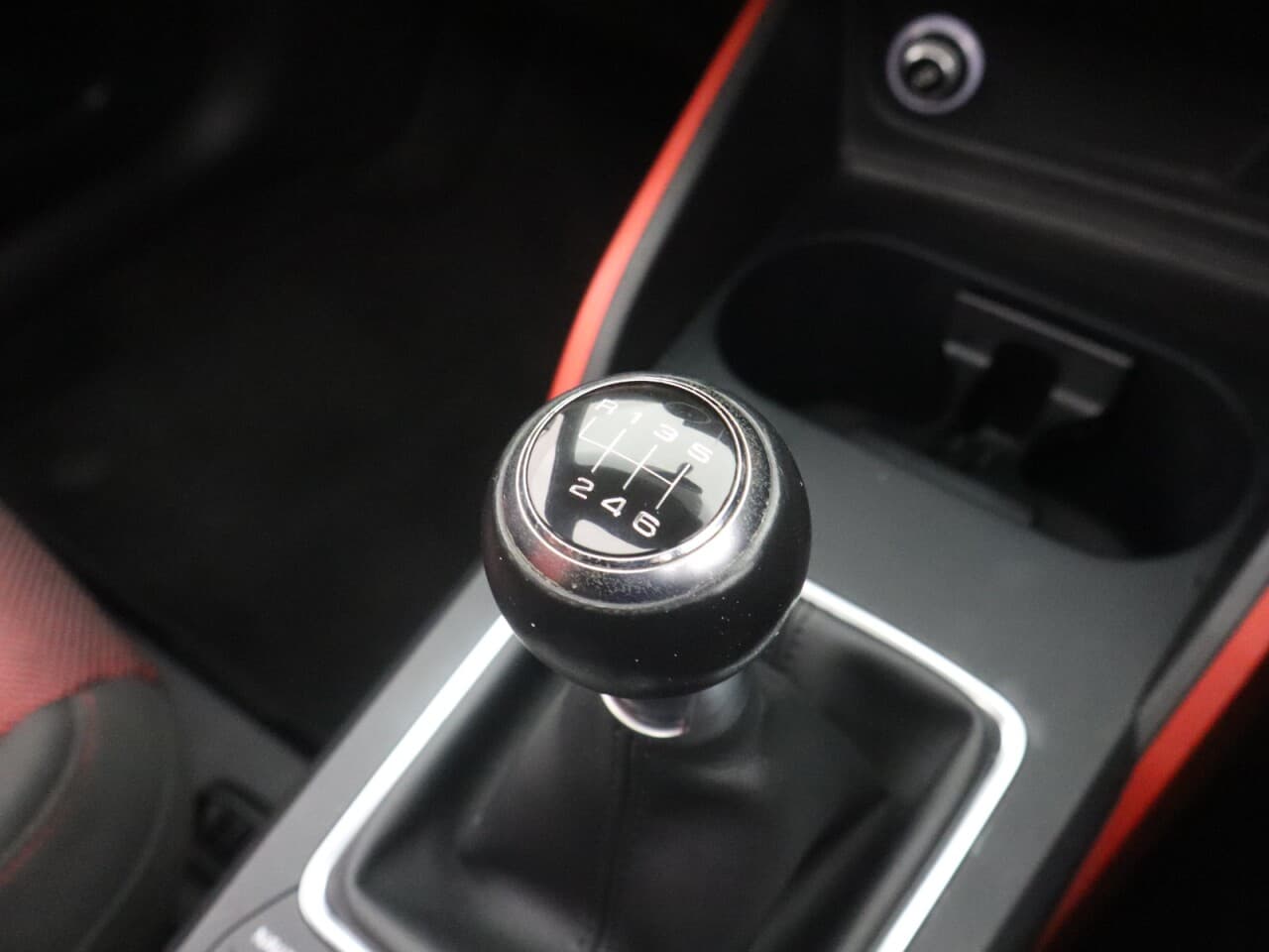 Audi Q2 1.5 TFSI CoD 35 Sport (Pan Roof Comfort+Sound) — image 24