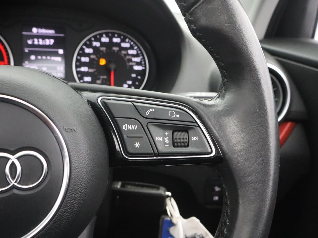 Audi Q2 1.5 TFSI CoD 35 Sport (Pan Roof Comfort+Sound) — image 33