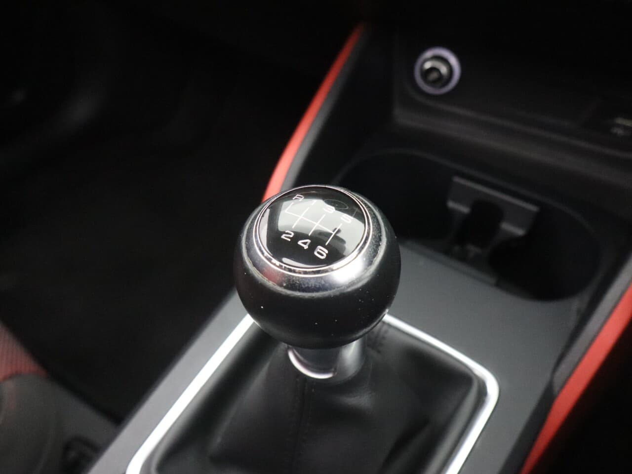 Audi Q2 1.5 TFSI CoD 35 Sport (Pan Roof Comfort+Sound) — image 37