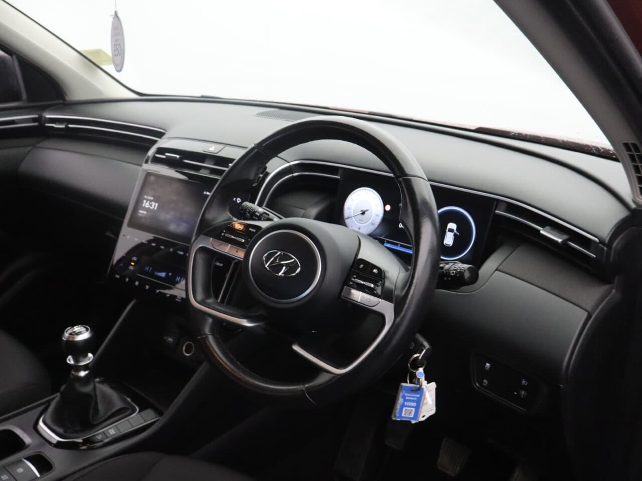 Hyundai Tucson 1.6 T-GDi SE Connect — image 12