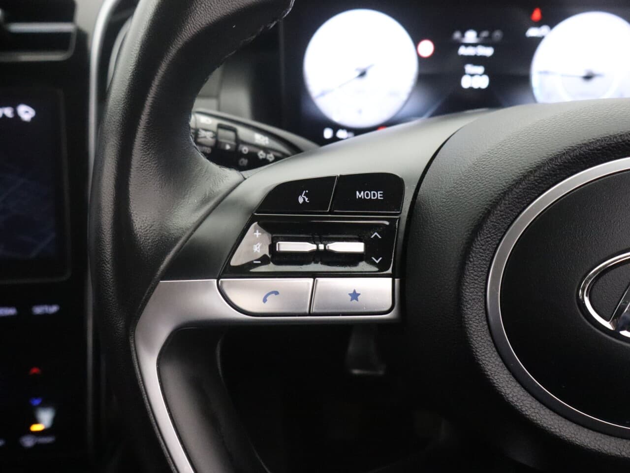 Hyundai Tucson 1.6 T-GDi SE Connect — image 17