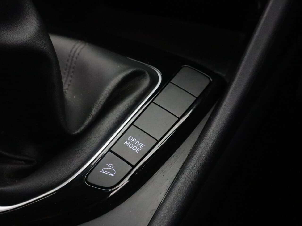 Hyundai Tucson 1.6 T-GDi SE Connect — image 28