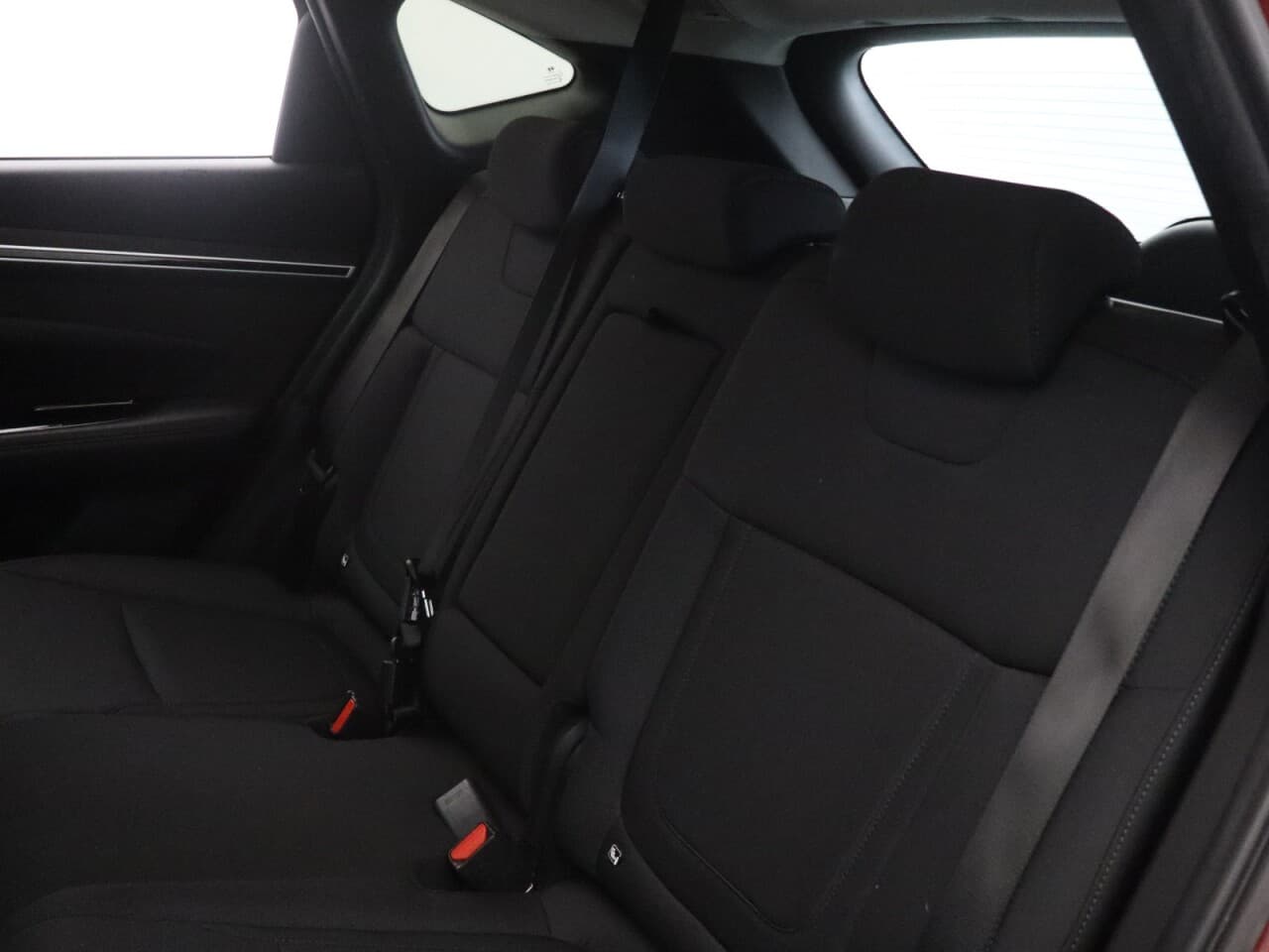 Hyundai Tucson 1.6 T-GDi SE Connect — image 45