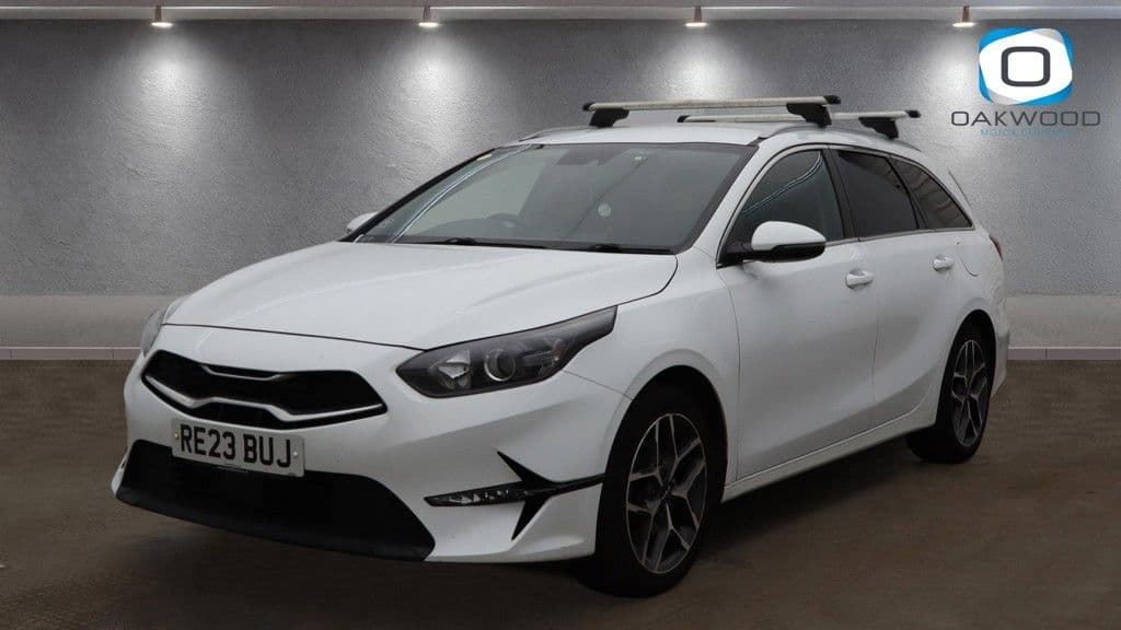 Kia Ceed 1.5 T-GDi 3 Sportswagon — image 2