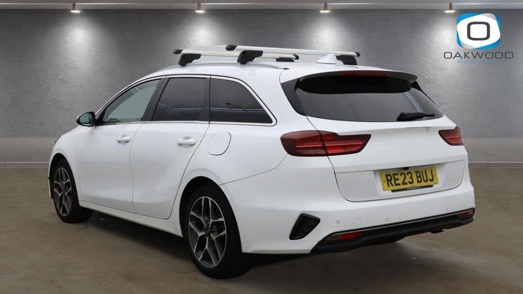 Kia Ceed 1.5 T-GDi 3 Sportswagon — image 3