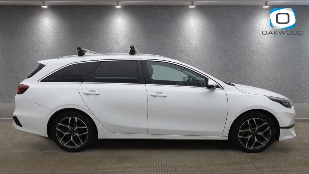 Kia Ceed 1.5 T-GDi 3 Sportswagon — image 5