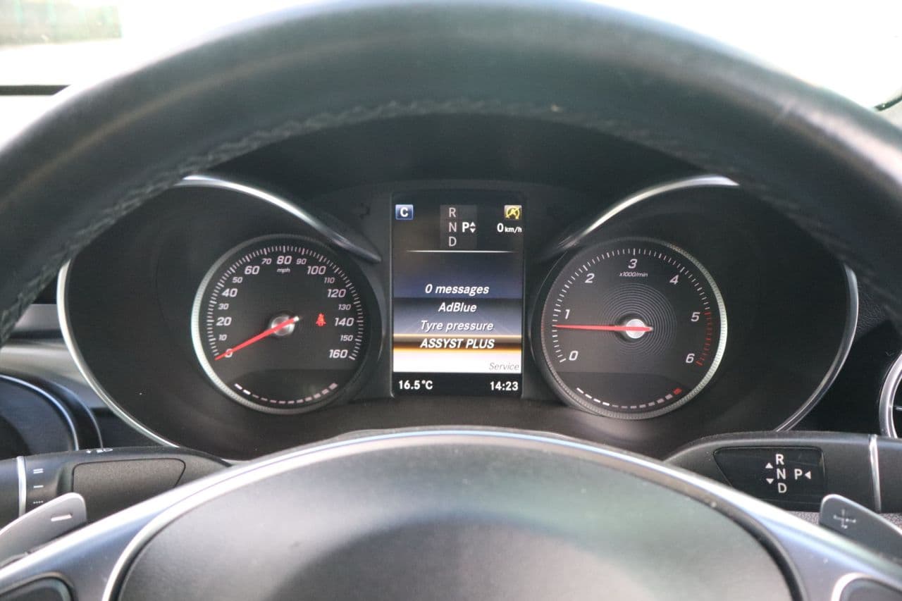 Mercedes-Benz Glc 2.1 GLC220d AMG Line — image 8