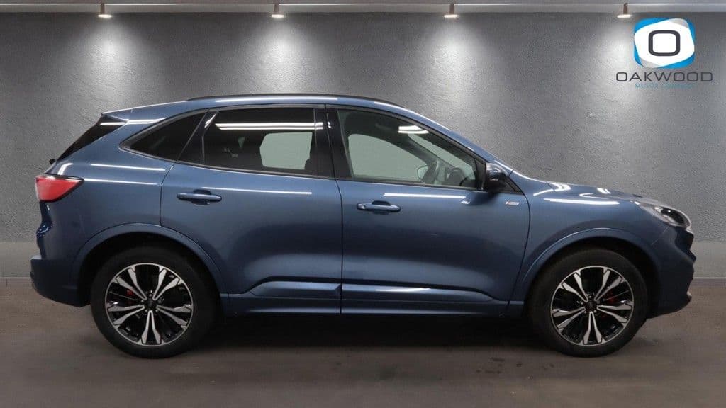 Ford Kuga 2.5 Duratec 14.4kWh ST-Line X Edition — image 2