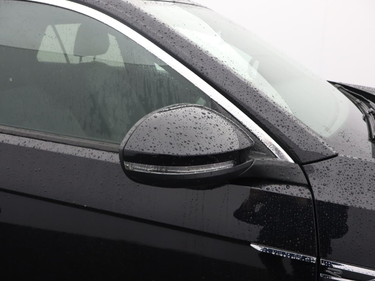 Volkswagen T-Roc 1.5 TSI R-Line — image 53