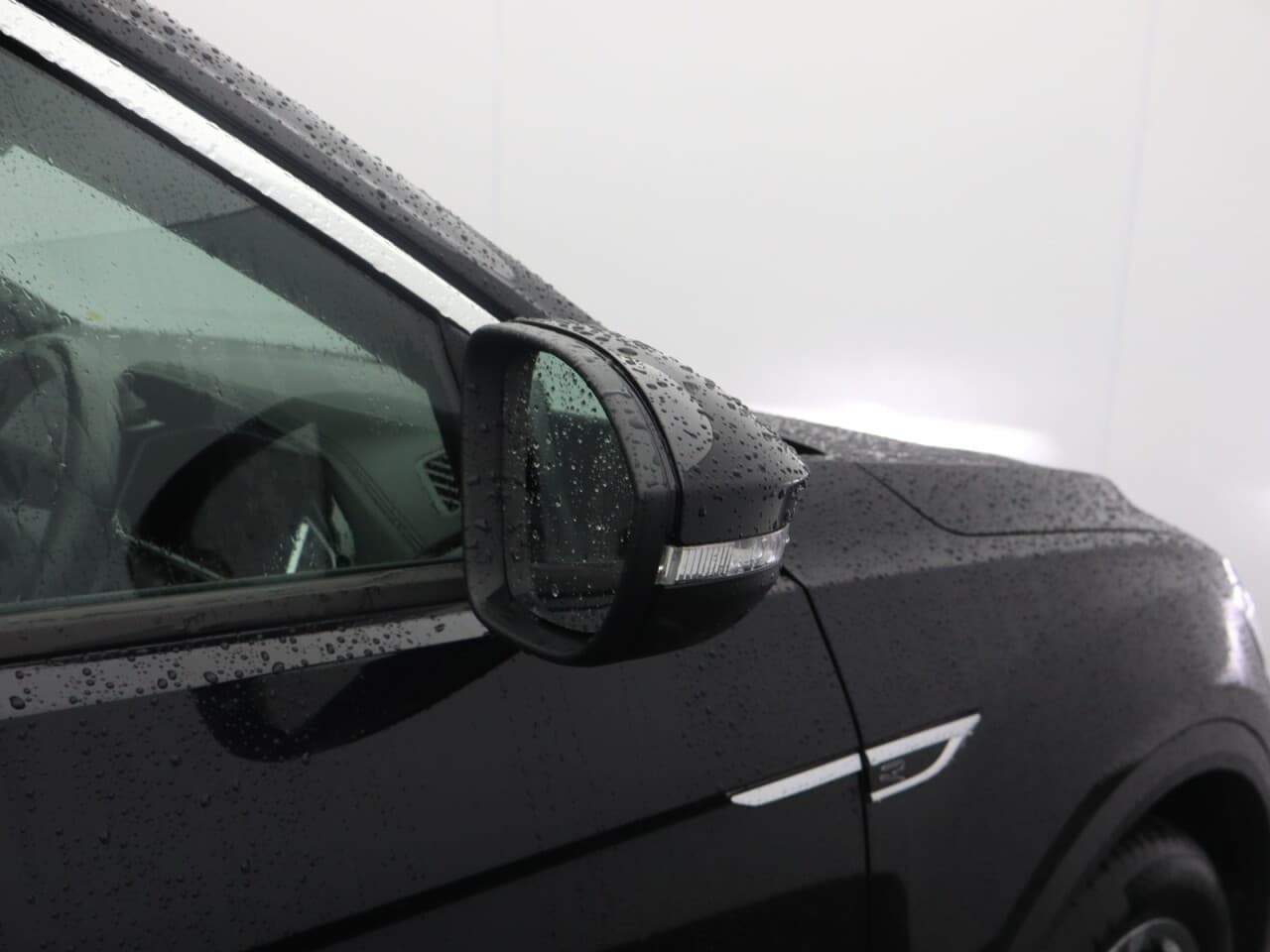 Volkswagen T-Roc 1.5 TSI R-Line — image 54