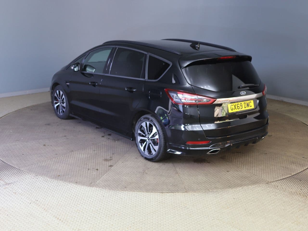 Ford S-Max 2.0 EcoBlue ST-Line — image 4