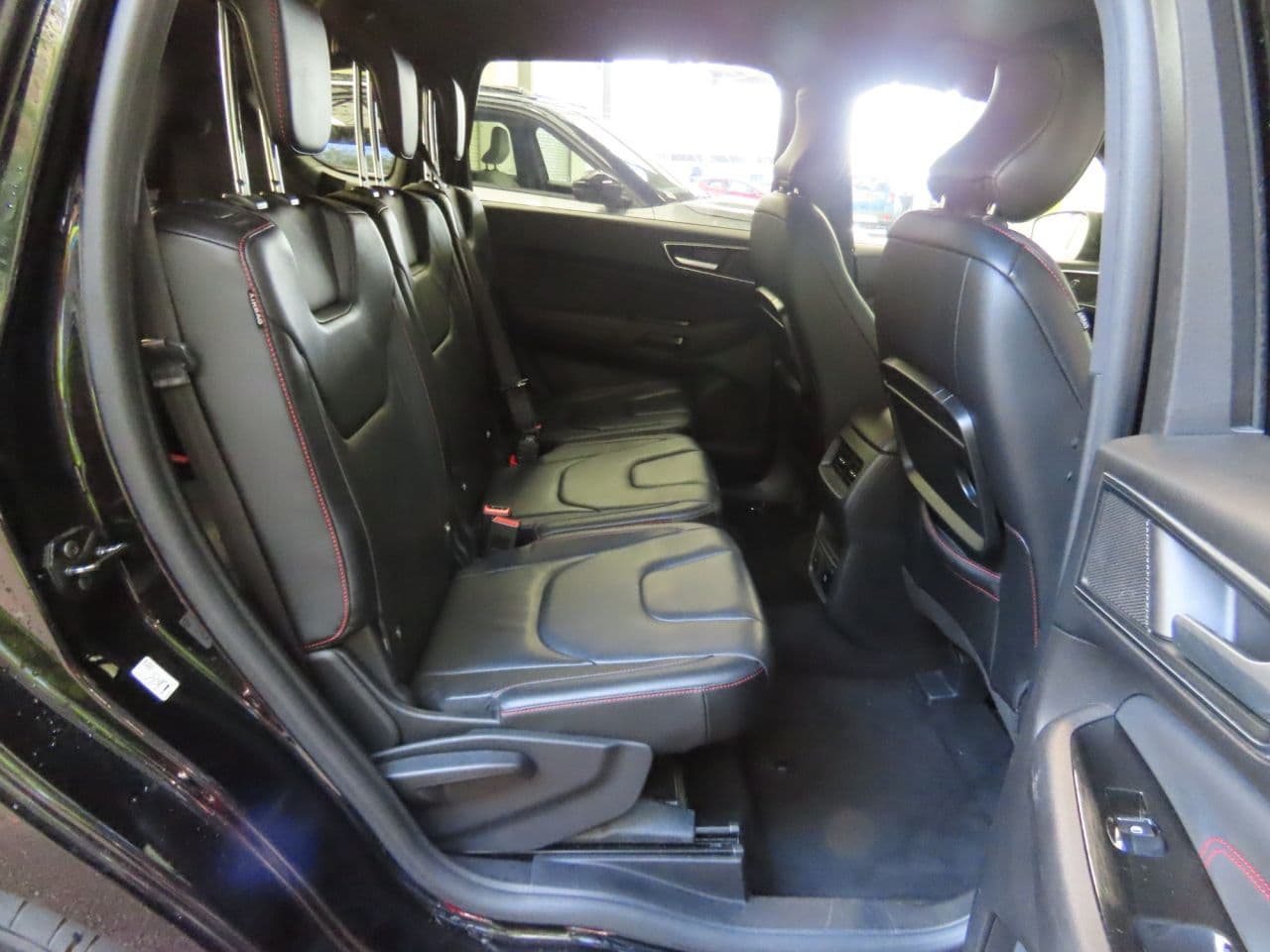Ford S-Max 2.0 EcoBlue ST-Line — image 11