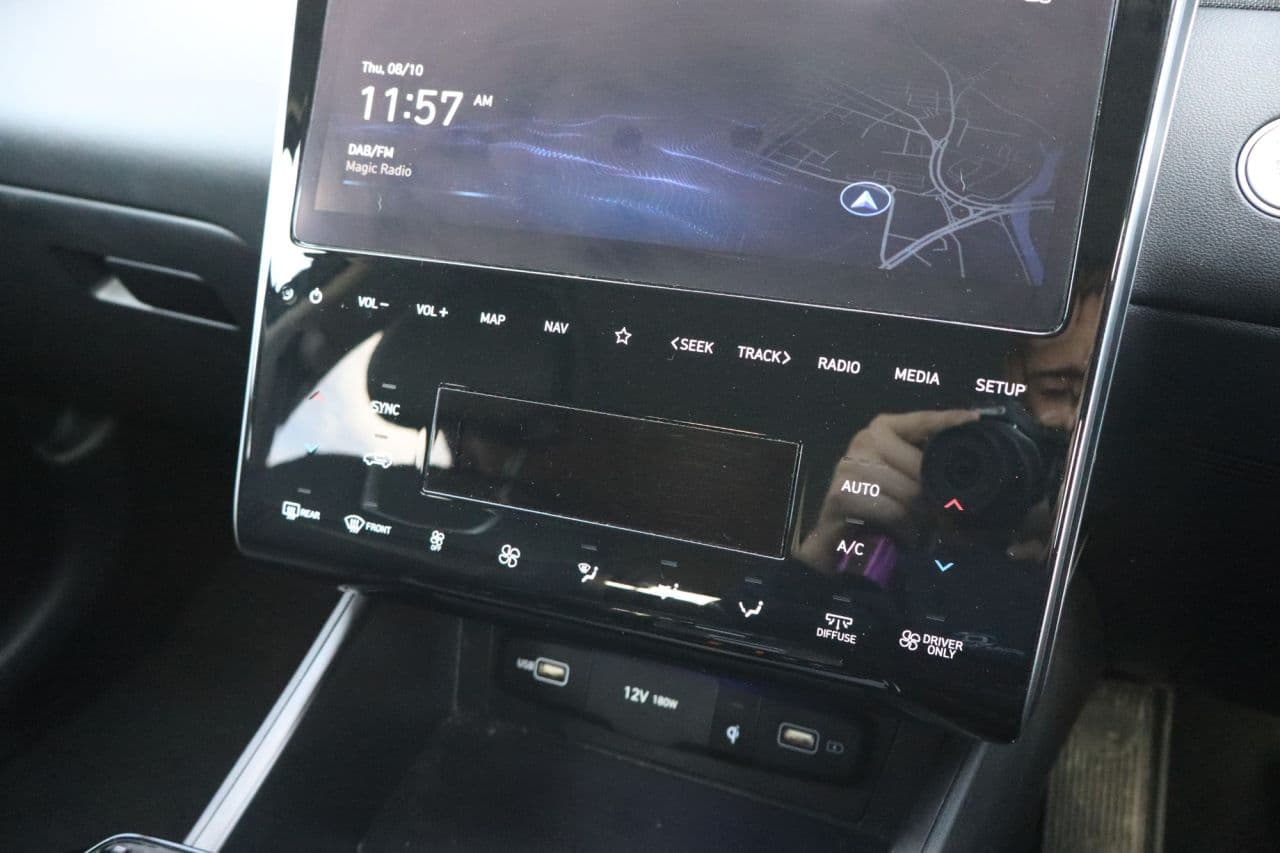 Hyundai Tucson 1.6 T-GDi 13.8kWh Ultimate — image 27