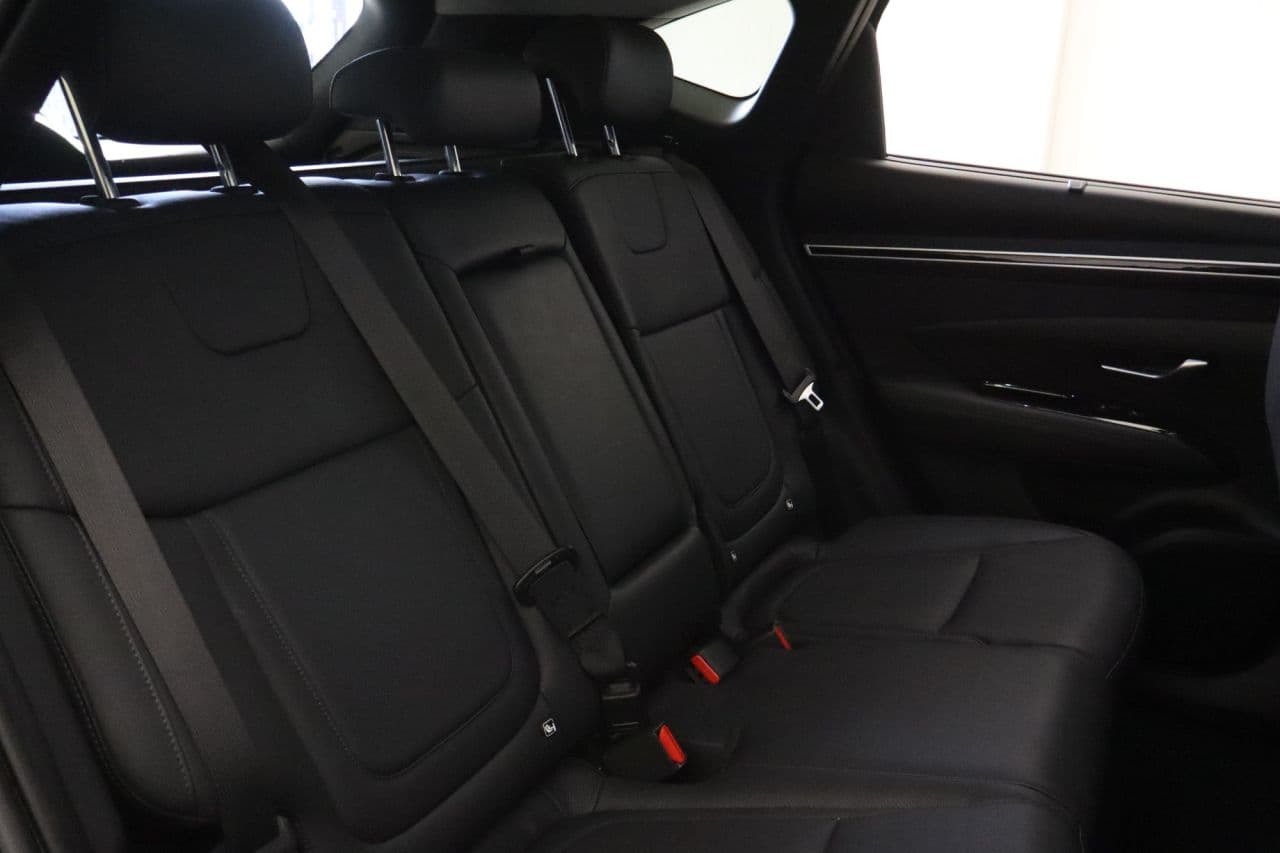 Hyundai Tucson 1.6 T-GDi 13.8kWh Ultimate — image 42