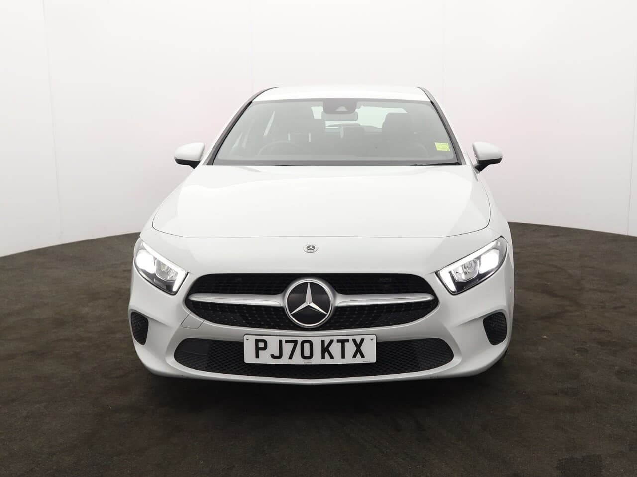 Mercedes-Benz A Class 1.3 A180 Sport (Executive) — image 4