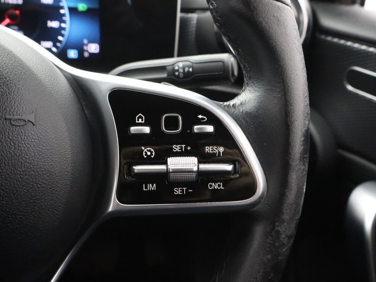 Mercedes-Benz A Class 1.3 A180 Sport (Executive) — image 18