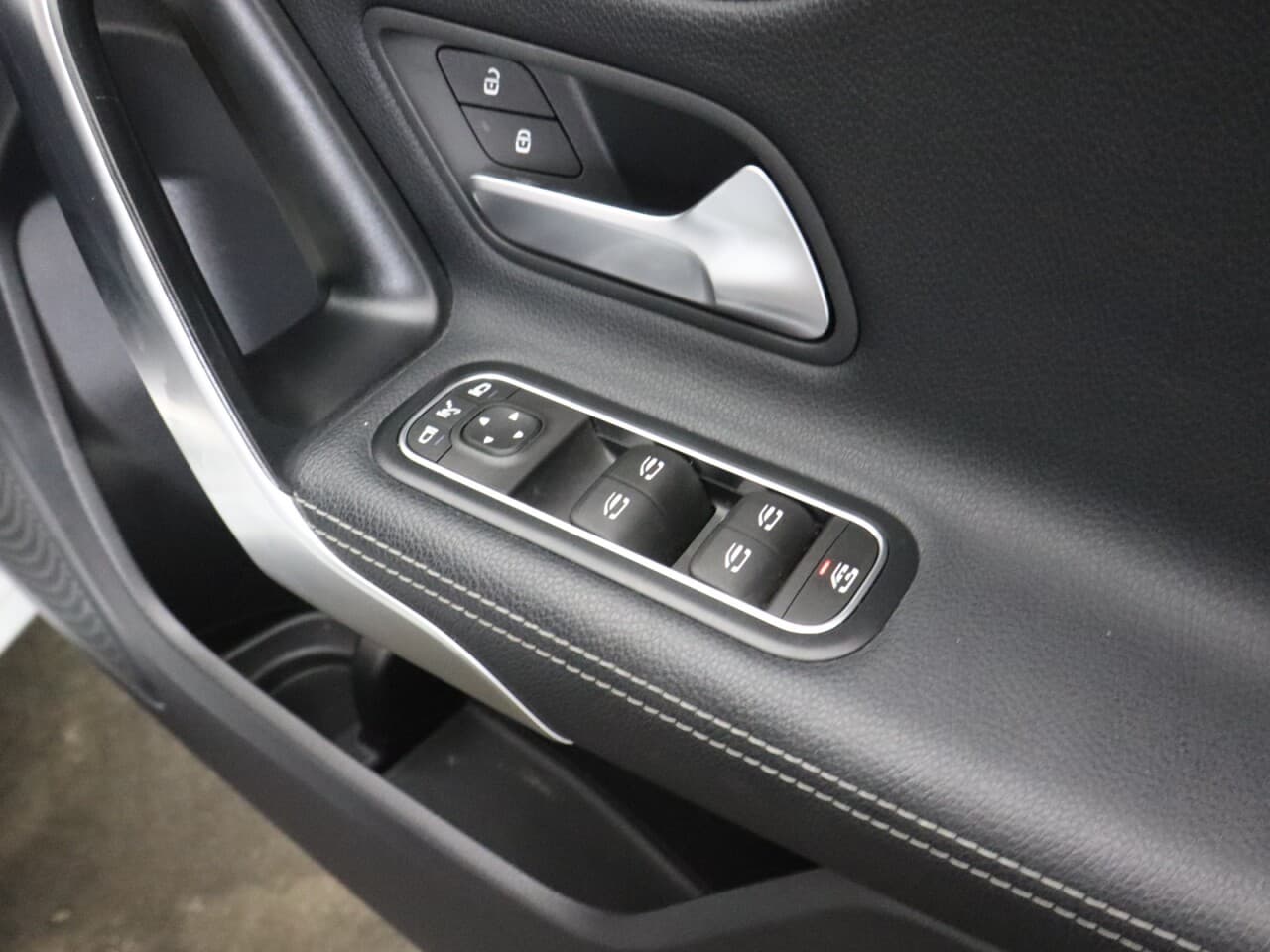 Mercedes-Benz A Class 1.3 A180 Sport (Executive) — image 49