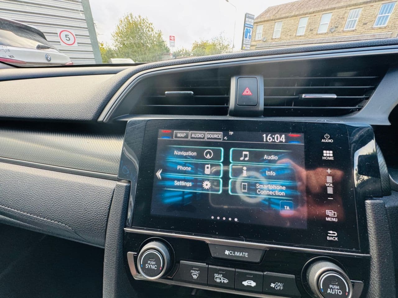 Honda Civic 1.6 i-DTEC SR — image 27