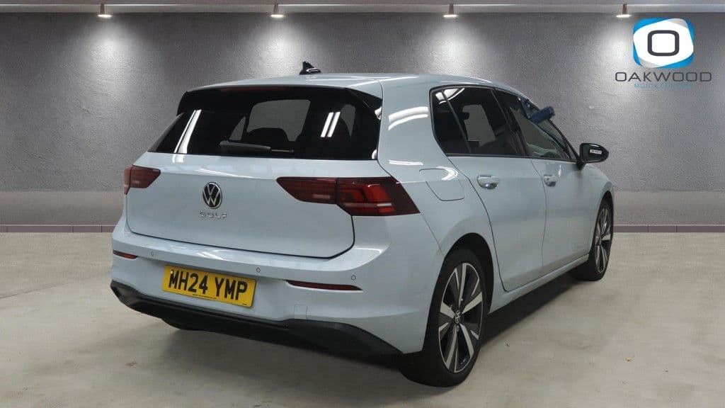 Volkswagen Golf 1.5 TSI Match — image 4