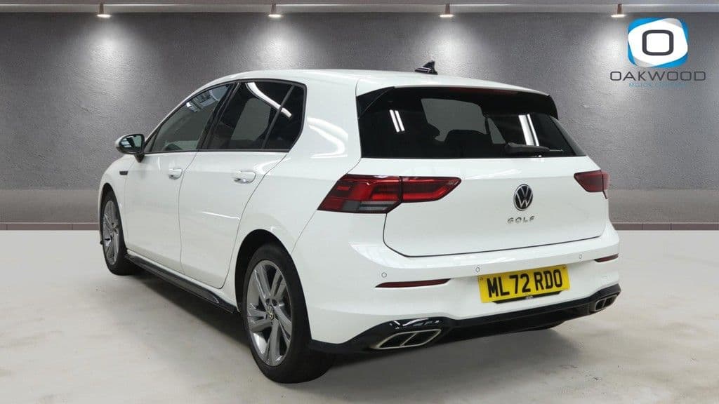 Volkswagen Golf 1.5 TSI R-Line — image 3