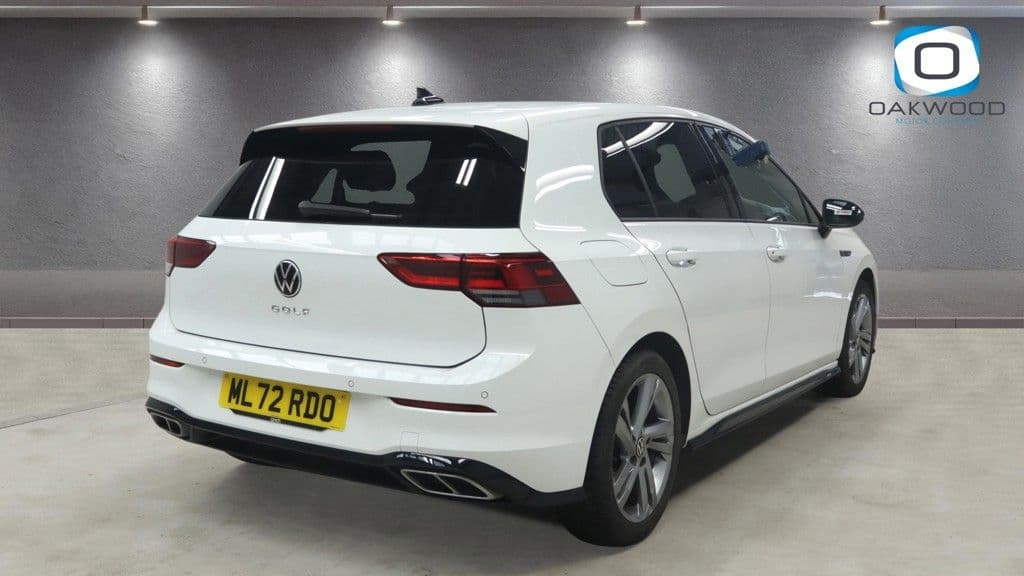 Volkswagen Golf 1.5 TSI R-Line — image 4
