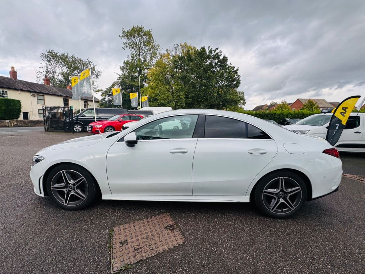 Mercedes-Benz Cla 1.3 CLA200 AMG Line — image 7