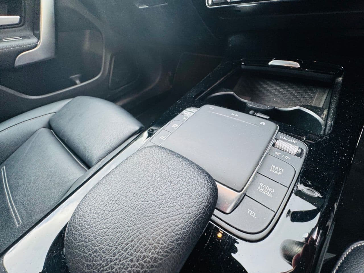Mercedes-Benz Cla 1.3 CLA200 AMG Line — image 32