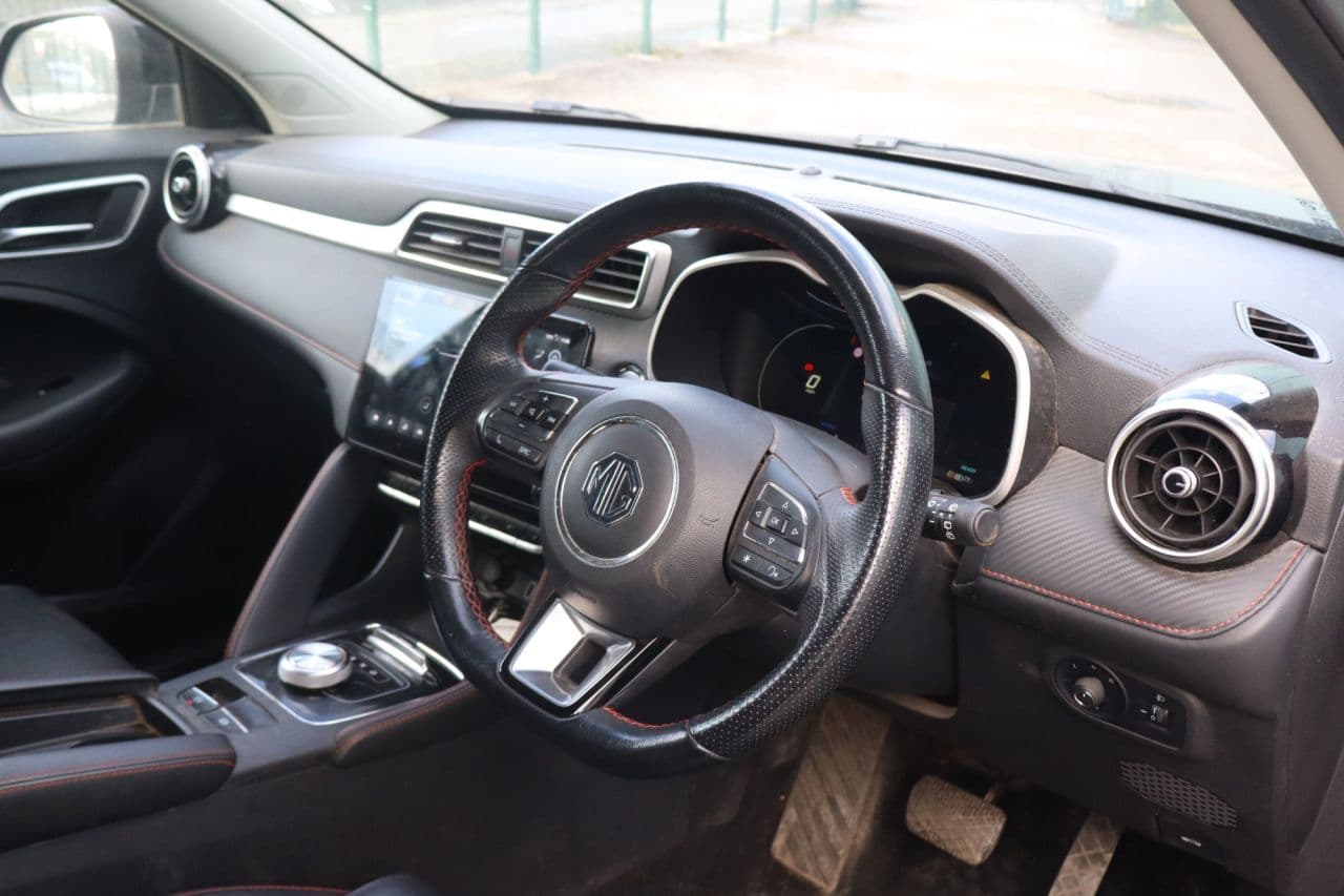 MG MG Zs 72.6kWh Trophy Connect Long Range — image 5