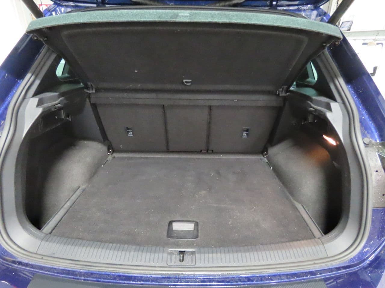 Volkswagen Tiguan 2.0 TDI R-Line — image 13