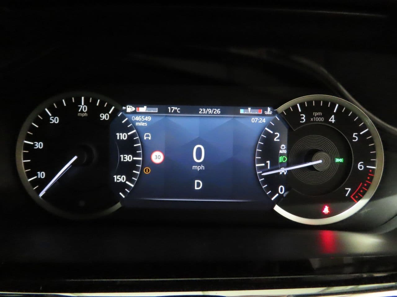 Land Rover Range Rover Evoque 2.0 P200 MHEV R-Dynamic S — image 9