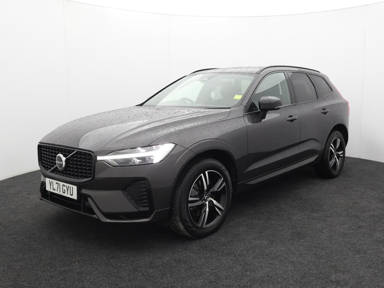 Volvo XC60 2.0 B4 MHEV R-Design — image 5